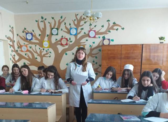 Заняття у медичному коледжі проводить Пащак Оксана